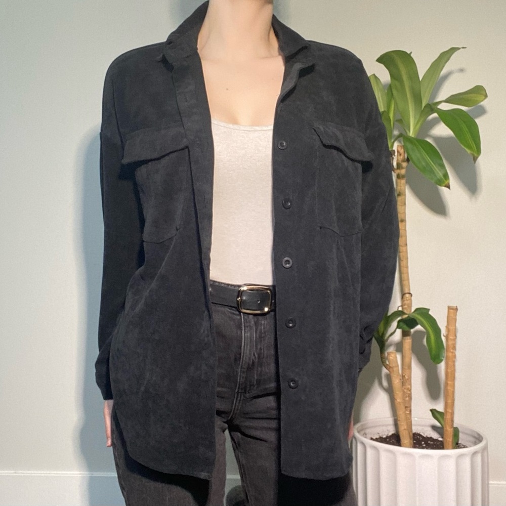 Black Corduroy Button-Up Jacket – Oversized Fit (S)